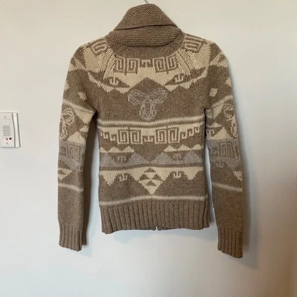 Aritzia TNA 100% Lambswool Cowichan Cardigan *Like Brand New, Small, - Picture 6 of 8